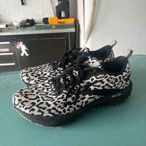 Brooks leopard sneakers